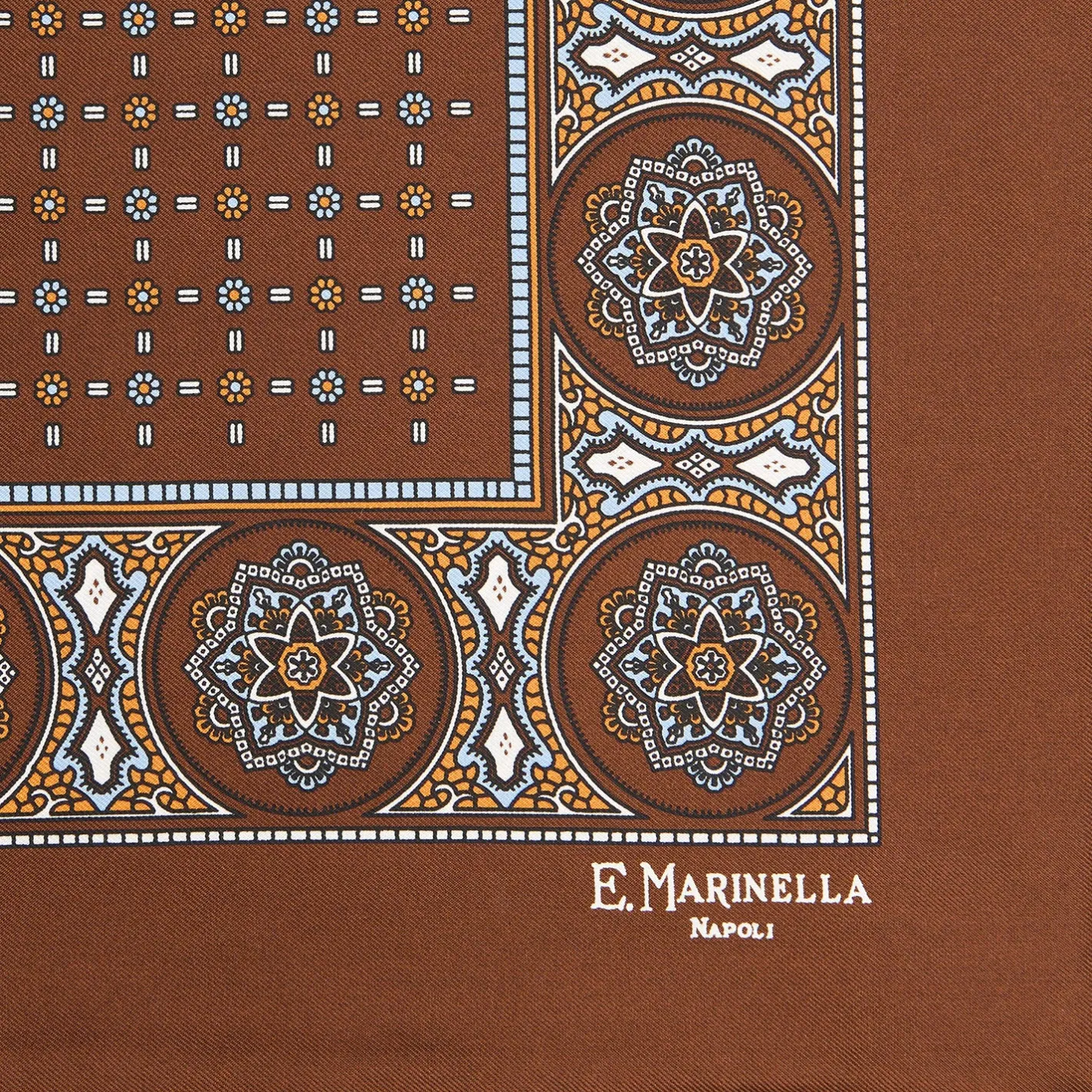 E.Marinella POCHETTE DA TASCHINO IN SETA STAMPATA A MANO MARRONEMicrofantasia fiore Clearance