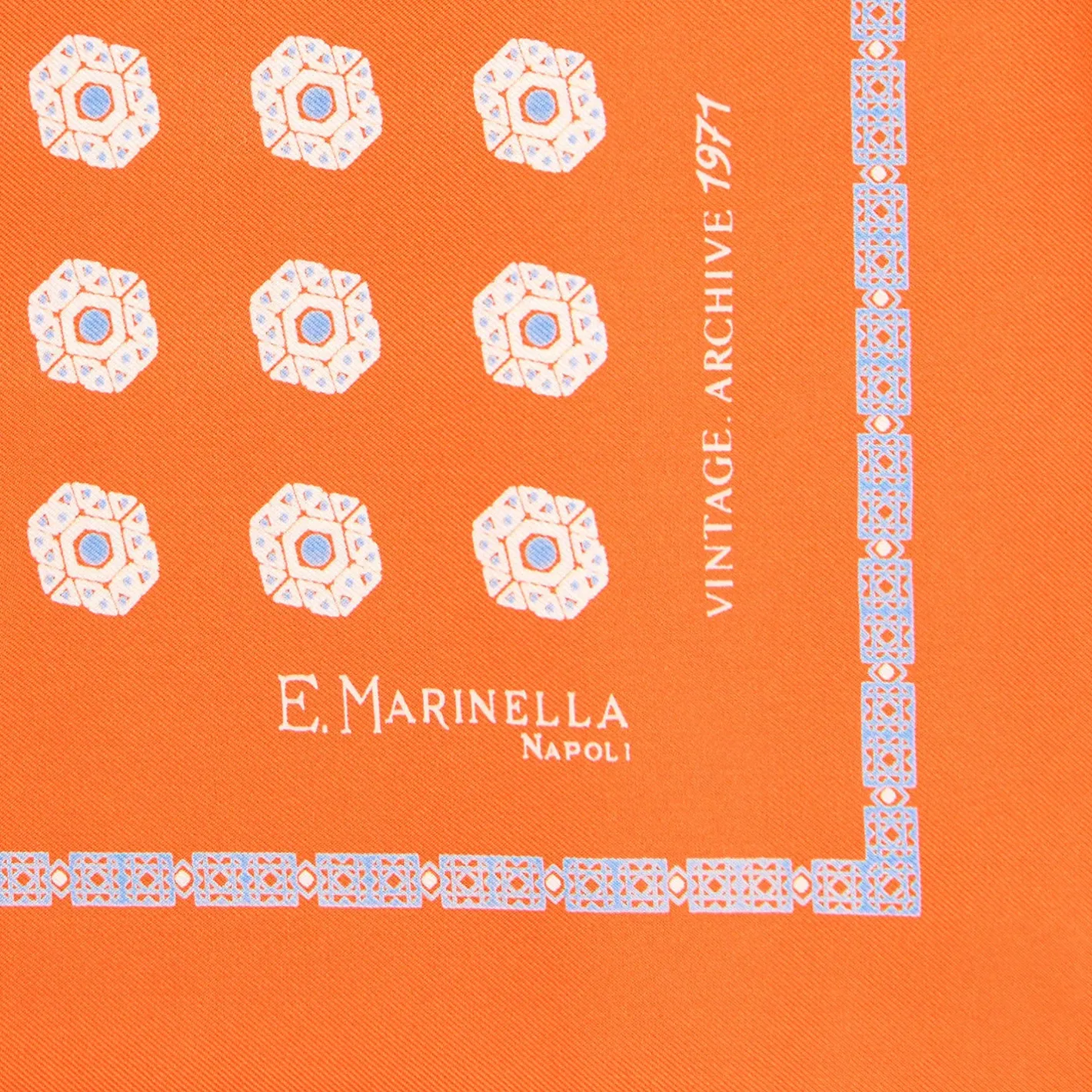 E.Marinella POCHETTE DA TASCHINO IN SETA STAMPATA A MANO ARANCIONE Fantasia archivio 1971 Outlet