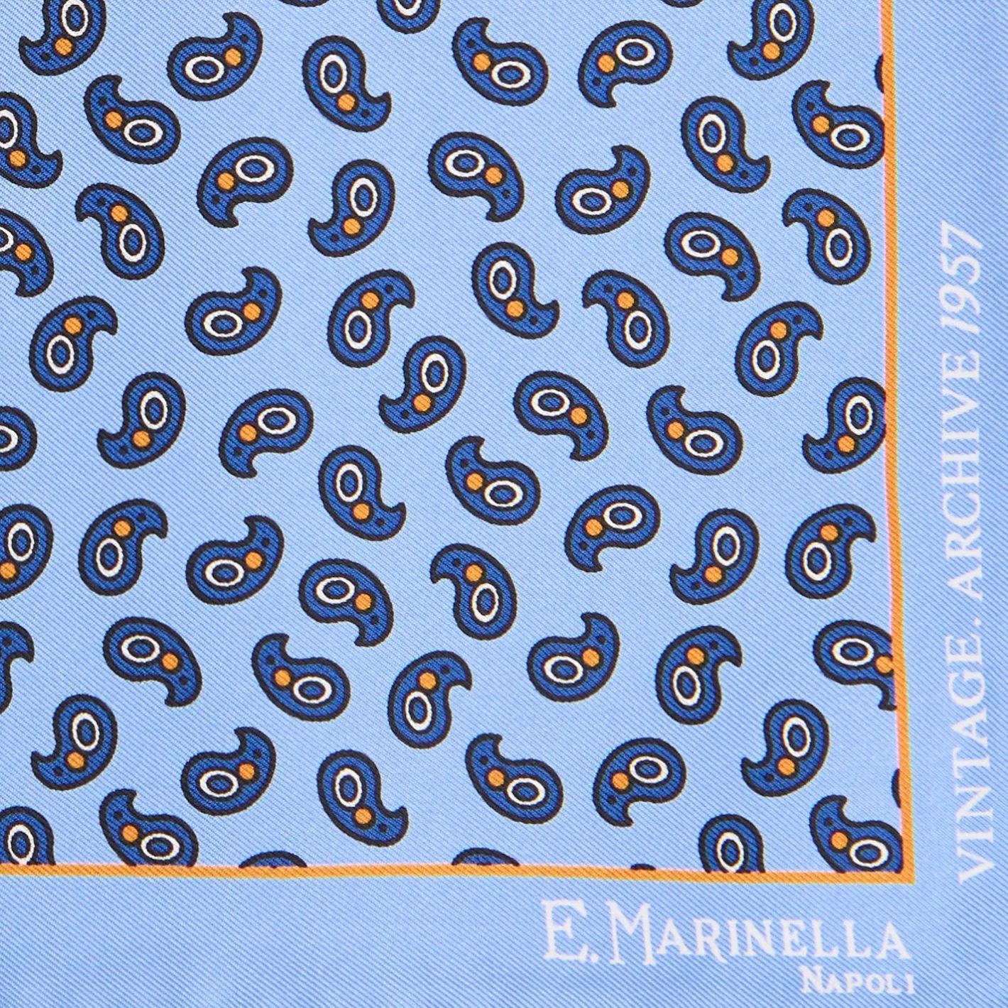 E.Marinella POCHETTE DA TASCHINO IN SETA STAMPATA A MANO AZZURRA Fantasia archivio 1957 Hot