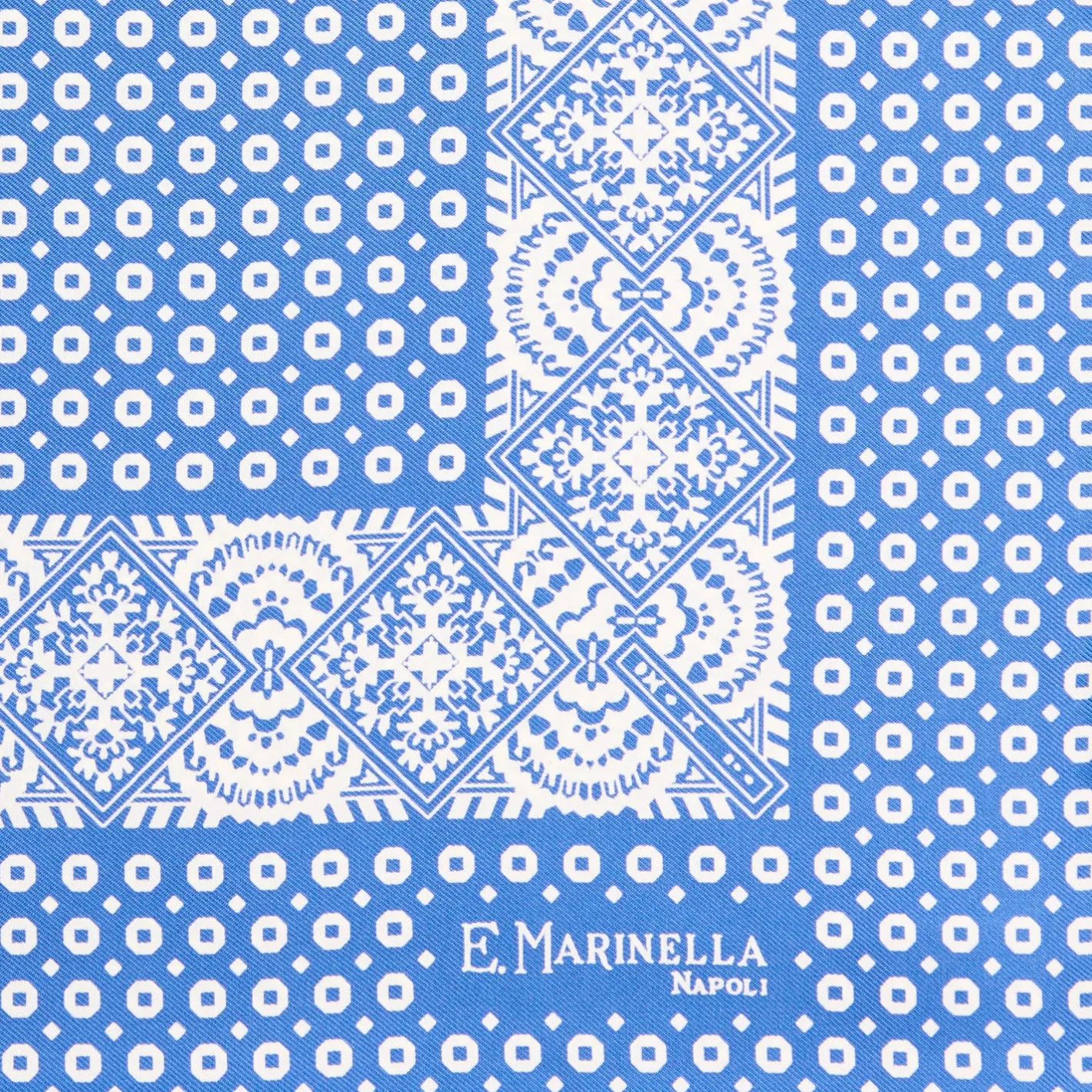 E.Marinella POCHETTE DA TASCHINO IN SETA STAMPATA A MANO BLU MEDIO Microfantasia fiore Discount