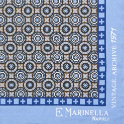 E.Marinella POCHETTE DA TASCHINO IN SETA STAMPATA A MANO AZZURRA Fantasia archivio 1971