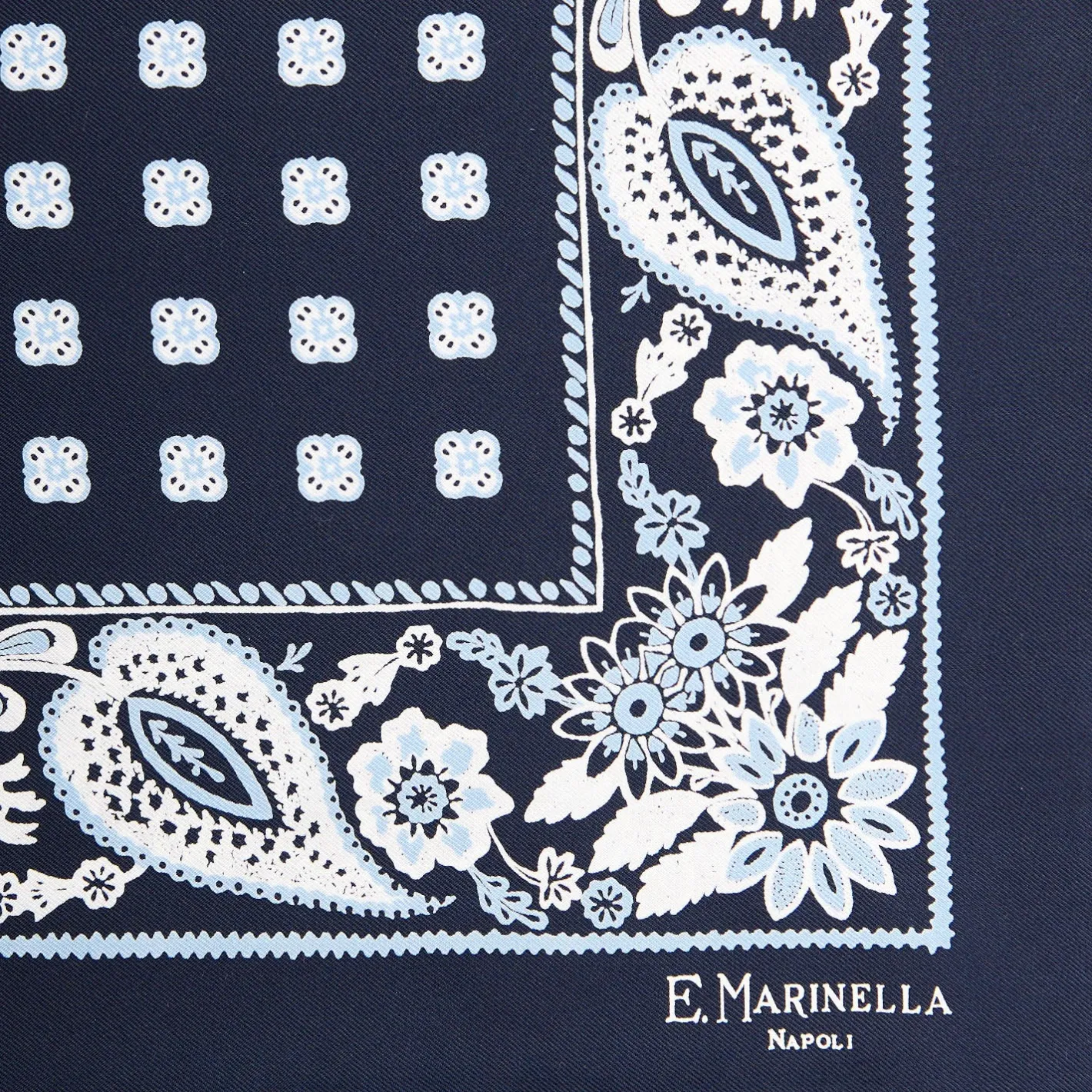 E.Marinella POCHETTE DA TASCHINO IN SETA STAMPATA A MANO BLU SCURO Microfantasia fiore
