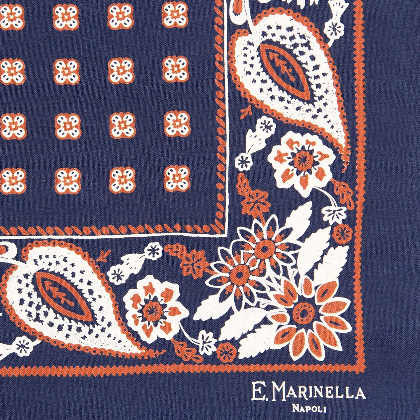 E.Marinella POCHETTE DA TASCHINO IN SETA STAMPATA A MANO BLU SCURO Microfantasia fiore Sale