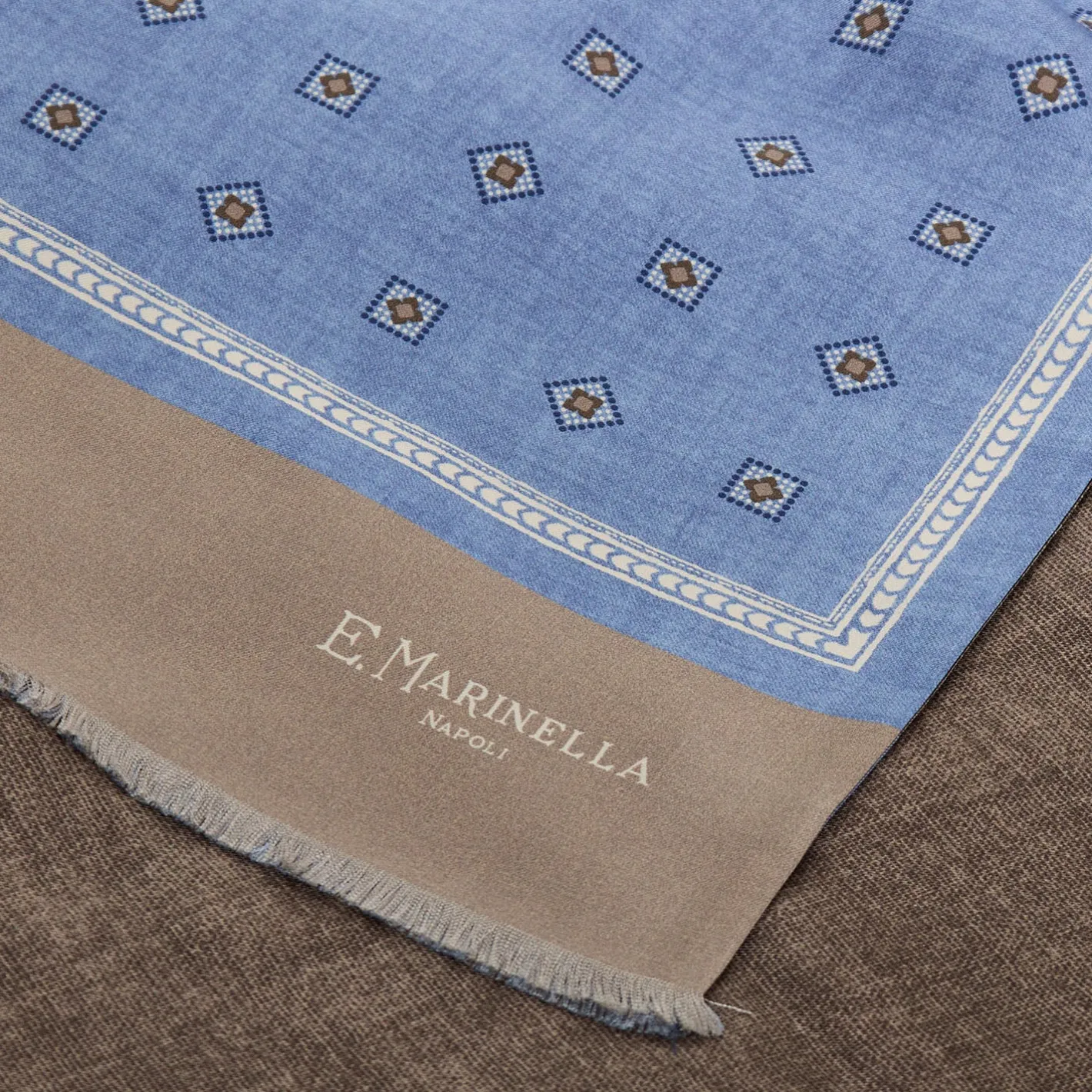 E.Marinella SCIARPA TUBOLARE AZZURRO POLVERE IN SETA TWILL Classic daisy New