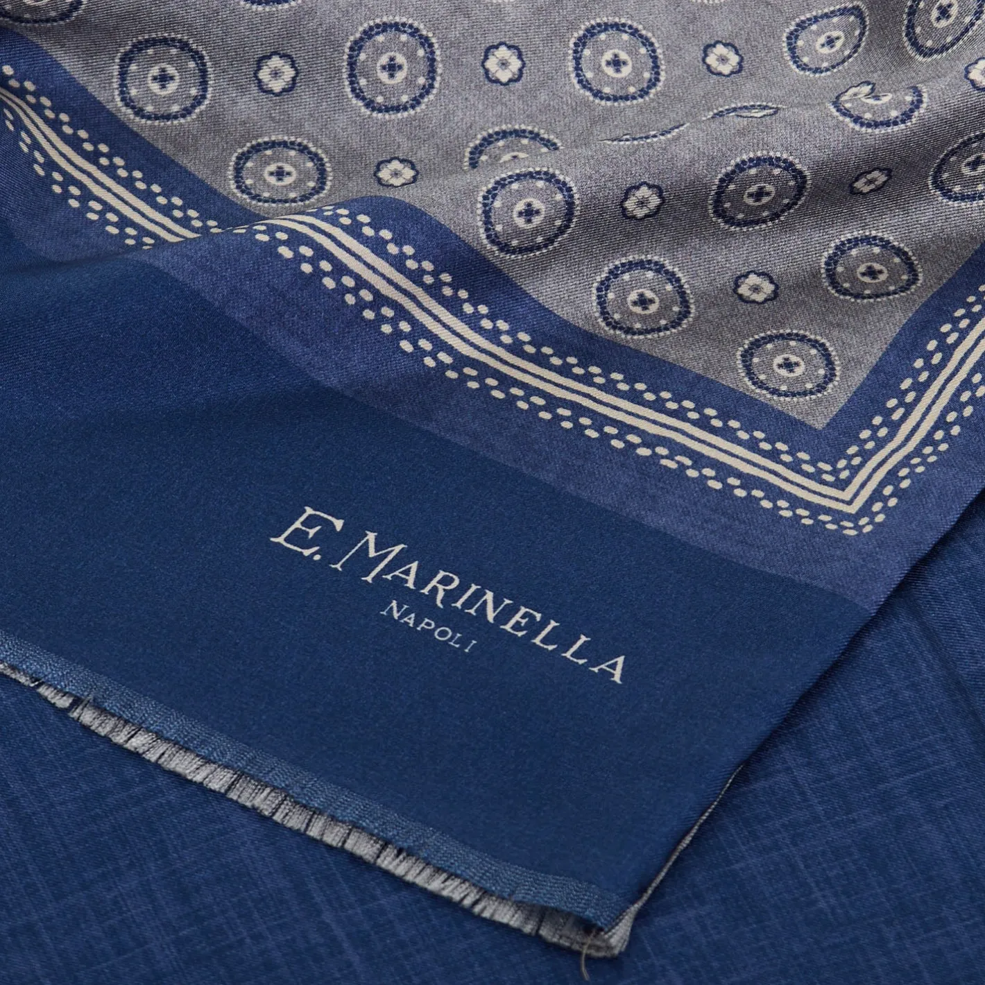E.Marinella SCIARPA TUBOLARE GRIGIO CHIARO IN SETA TWILL Classic daisy Hot