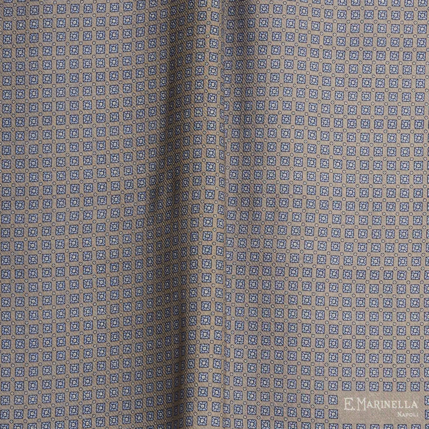 E.Marinella STOLA BEIGE In lana con decorazioni floreali Sale